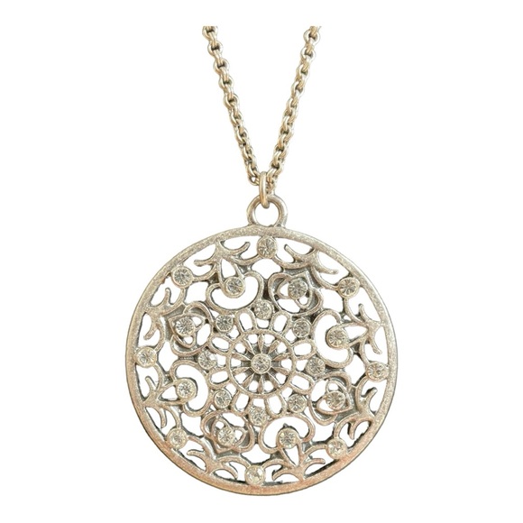 American Eagle Outfitters Jewelry - American Eagle Outfitters Silver Tone Rhinestone Circle Pendant Necklace